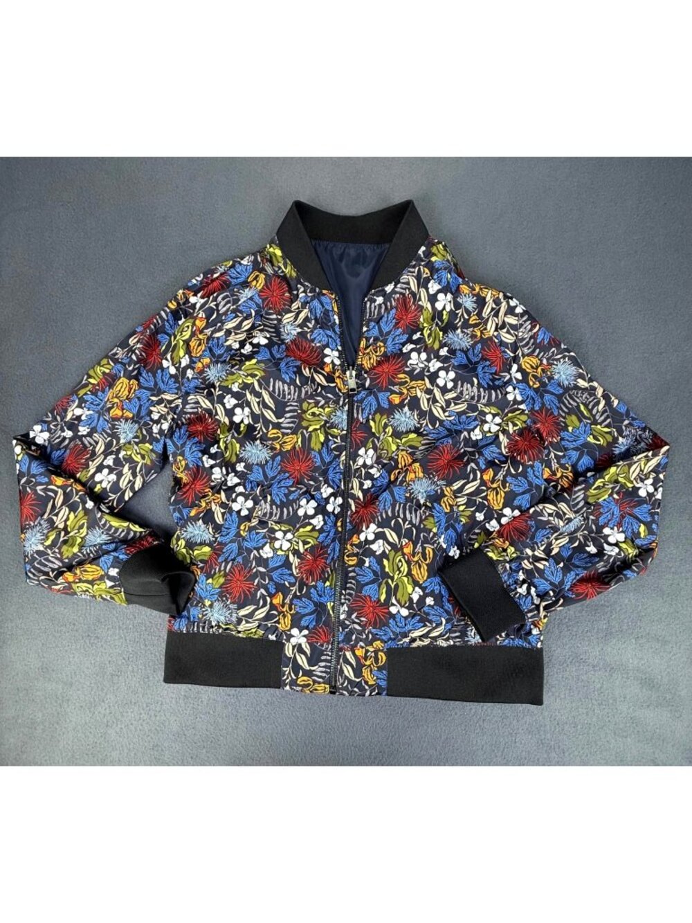 H&M Bomber Jacket Vibrant Floral Print /Solid Blue Reverse Side Mens Size Large
